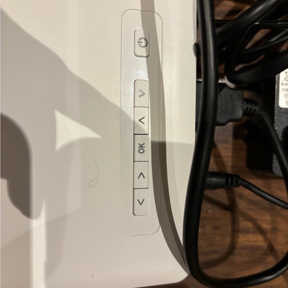 Projector - Picture 2 of 6